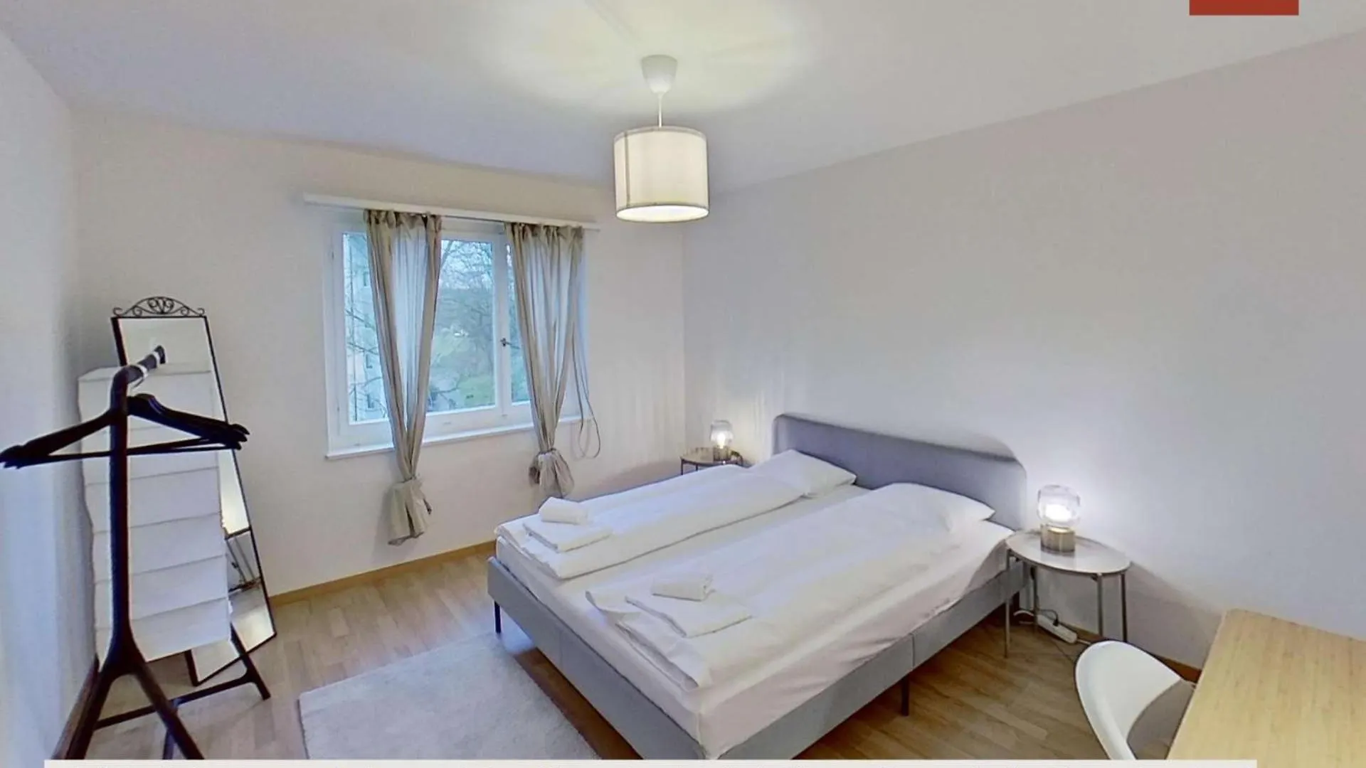 Basic 1Br In Seebach, Tram-Connected Zurich